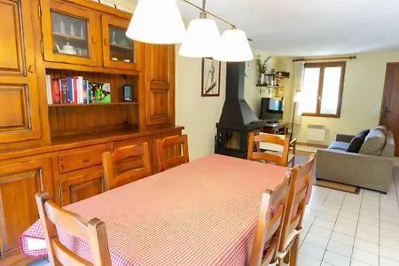 Hotel La Maison De Cerdagne 3*